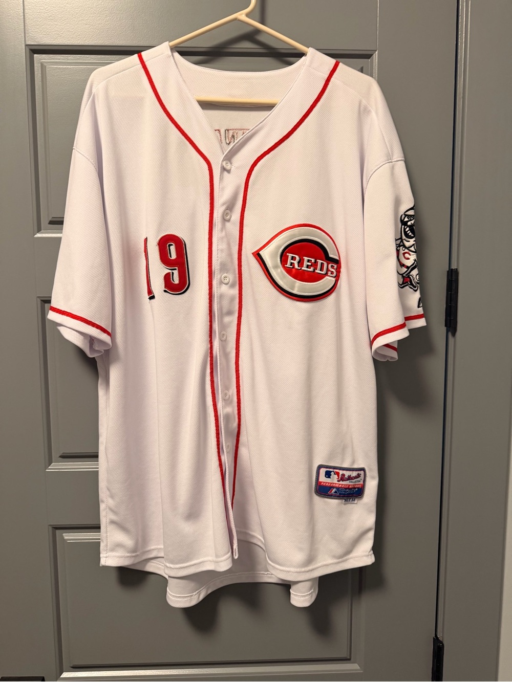 MLB “Authentic Collection” Cincinnati Reds Votto Majestic Jersey Size 54 XXXL